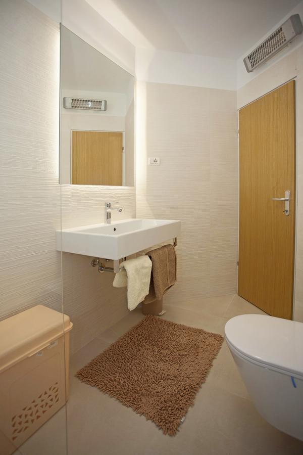 Apartment Pia Ровінь Екстер'єр фото