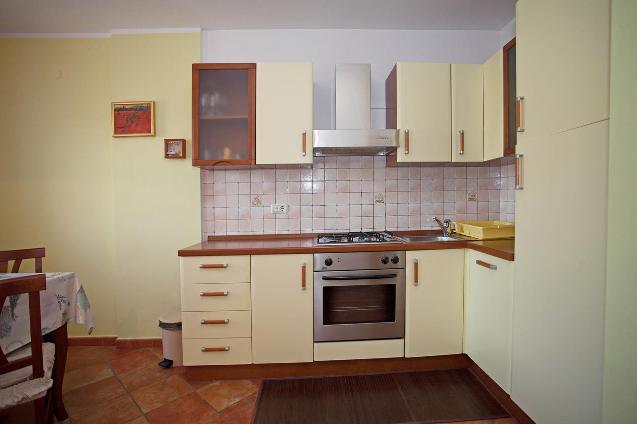 Apartment Pia Ровінь Екстер'єр фото