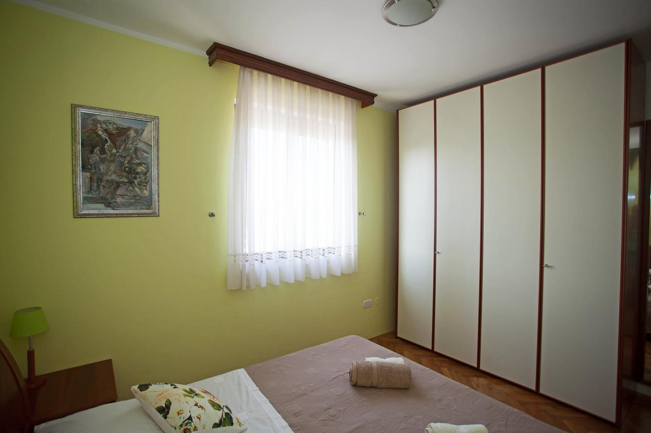 Apartment Pia Ровінь Екстер'єр фото
